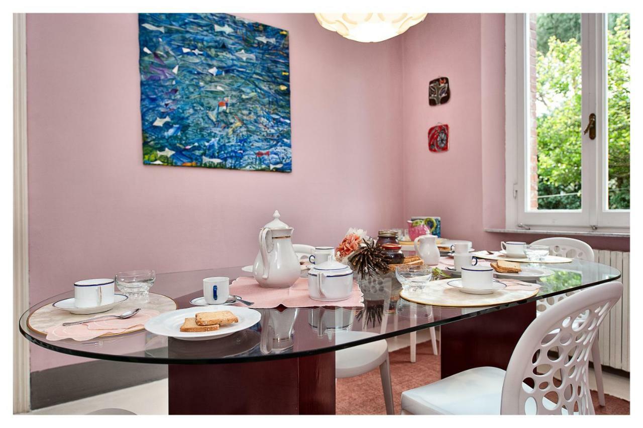 Villa Italy มารินา ดิ เปียตราซันตา ภายนอก รูปภาพ