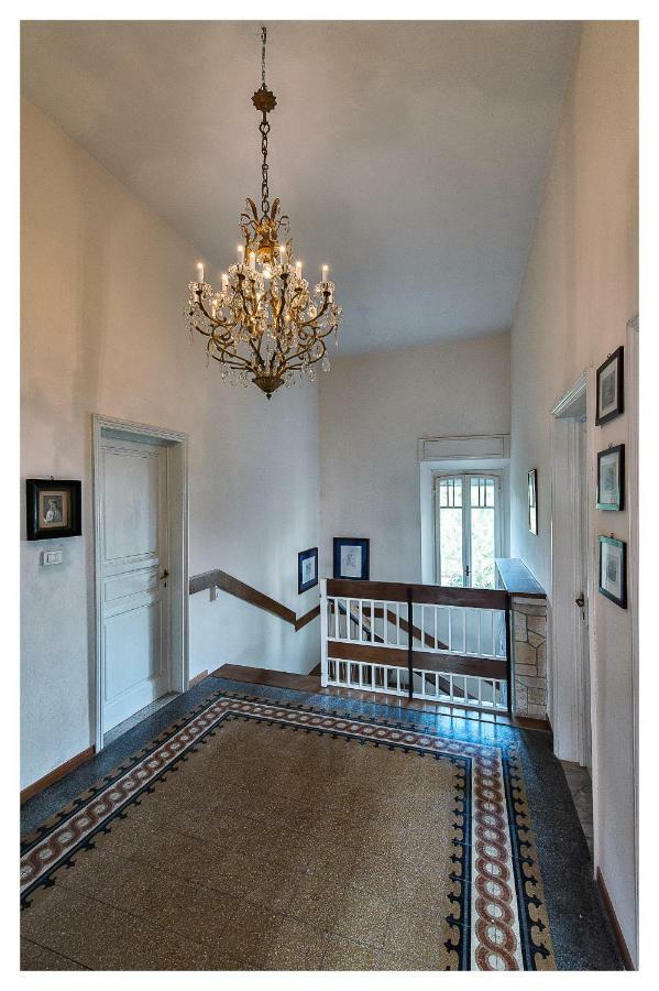 Villa Italy มารินา ดิ เปียตราซันตา ภายนอก รูปภาพ