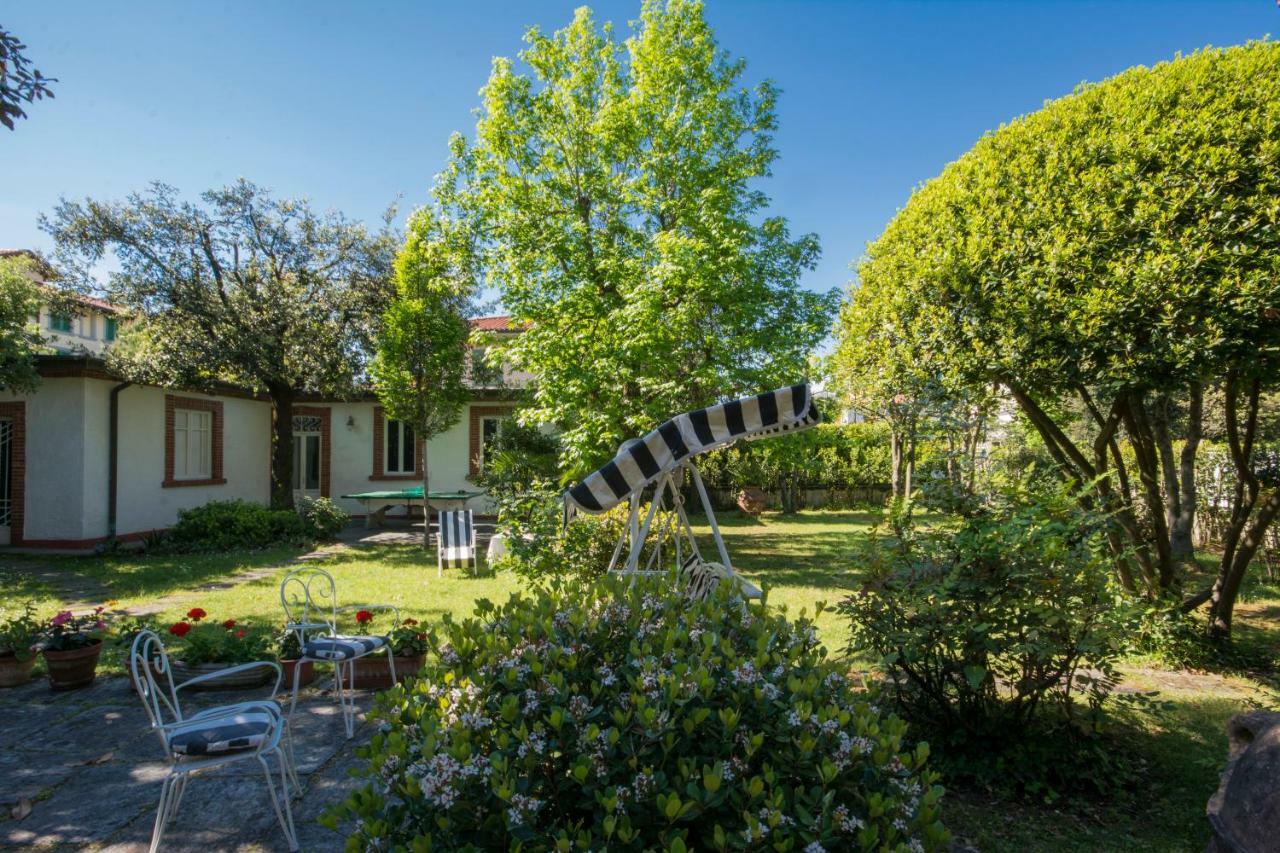 Villa Italy มารินา ดิ เปียตราซันตา ภายนอก รูปภาพ